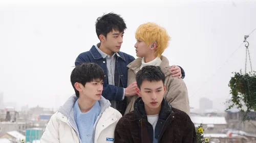 Blue Canvas Of Youthful Days (Legendado)